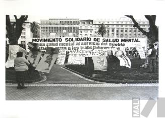 Movimiento Salud Mental. El Siluetazo. Buenos Aires 21/22 de setiembre de 1983. Serie El Siluetazo