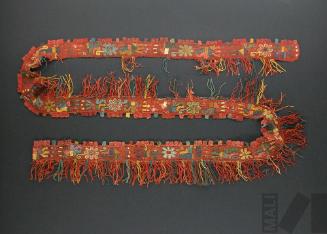 Banda con representación de flores y picaflores