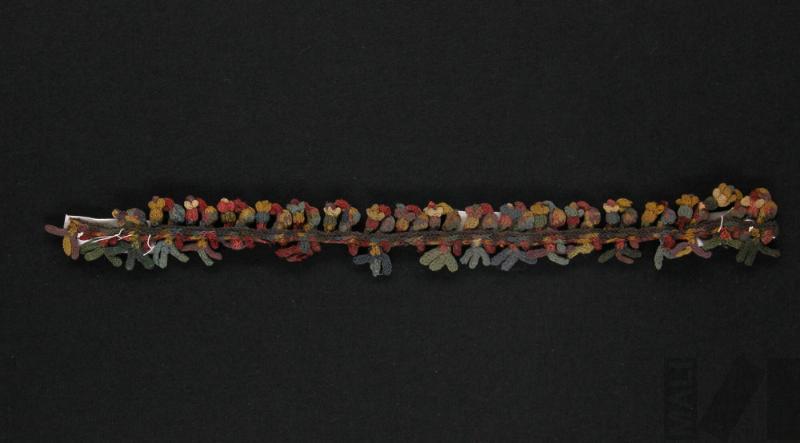 Adorno tridimensional en forma de aves y flores