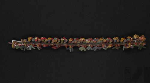 Adorno tridimensional en forma de aves y flores