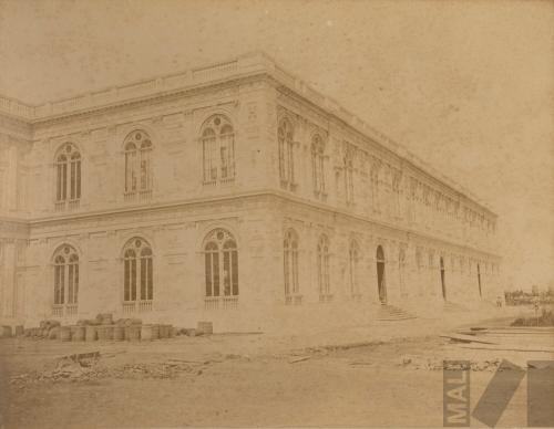 Fachada lateral derecha del Palacio de la Exposición. Álbum Exposición de Lima.