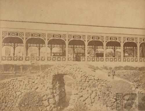 Salón de maquinarias y dirección en el Parque de la Exposición