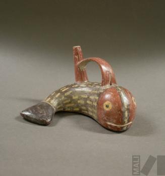 Botella con representación de pez