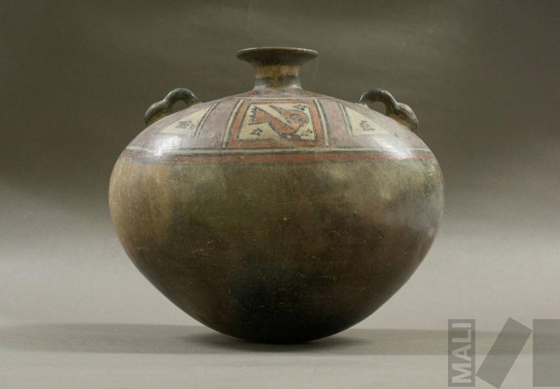 Vasija con ave estilizada