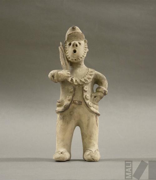 Silbato en forma de militar