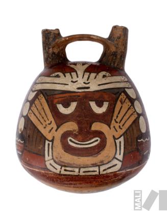 Botella con representación de Ser Mítico Antropomorfo