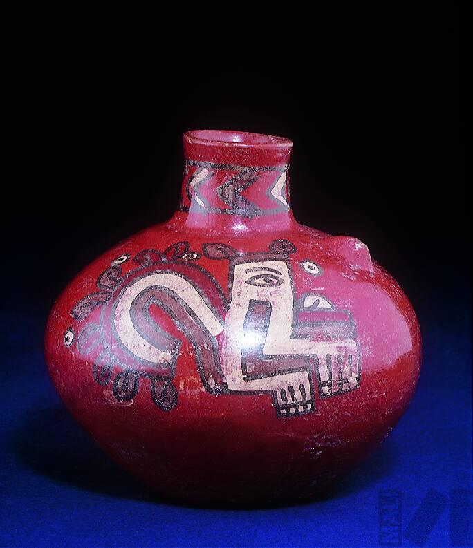 Cántaro con representación de animal mítico