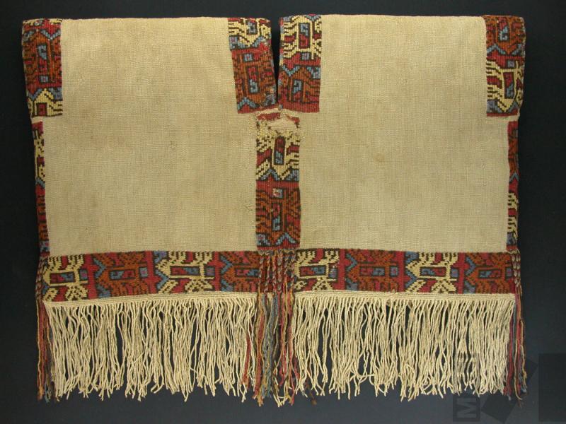 Uncu con bandas de diseños zoomorfos