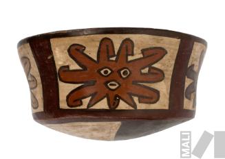 Cuenco con representación de rostro de personaje antropomorfo